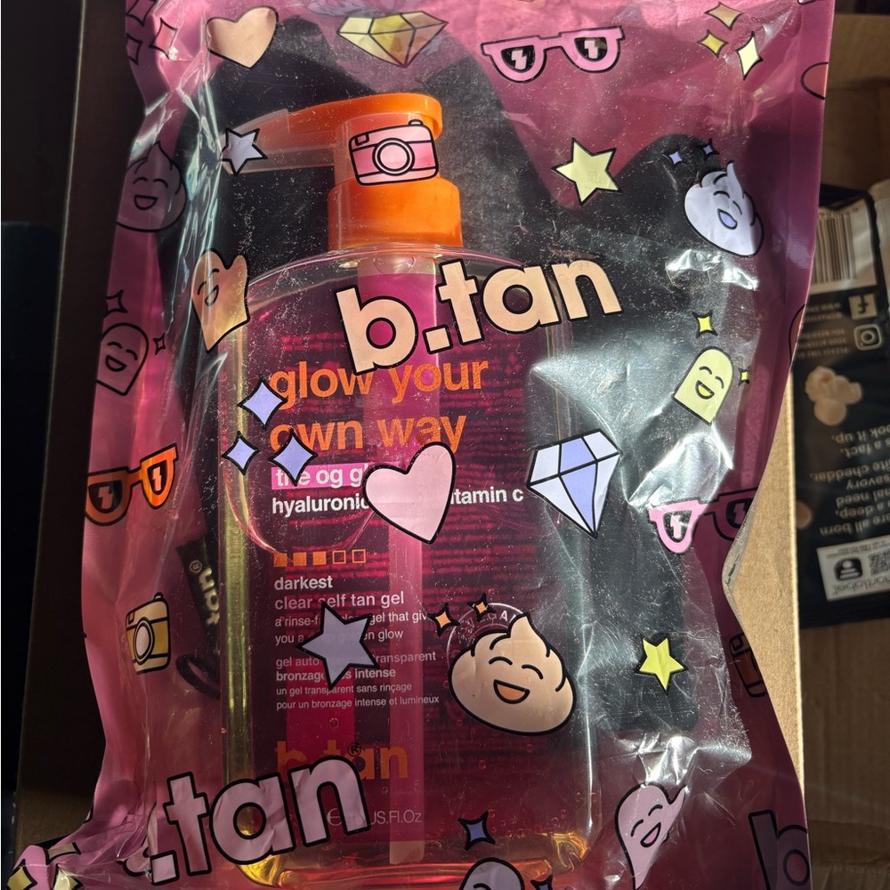 B.tan clear self tanner